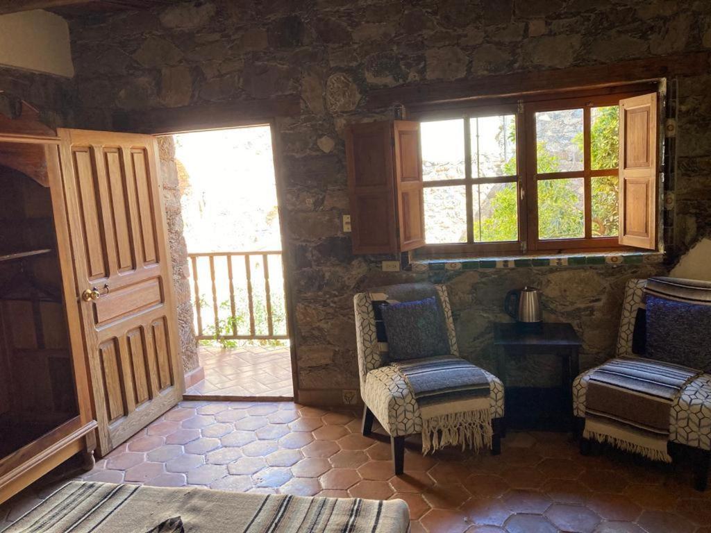 Y Paz (adults Only) Hotel 2*